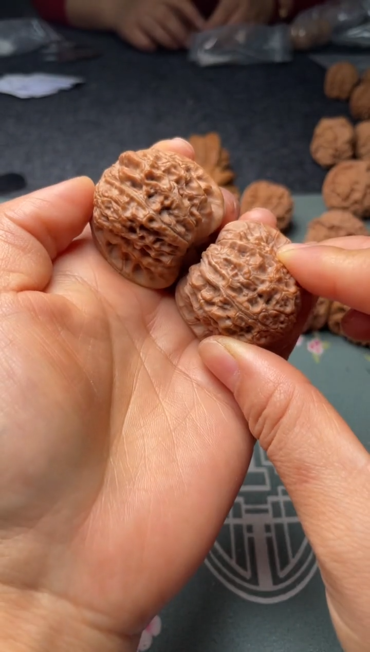 把件文玩核桃w349  血麒麟   38尺