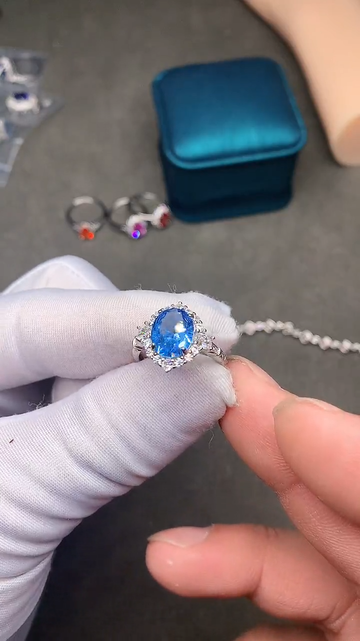 【闪购商品】海蓝宝石戒指银S925镶嵌······