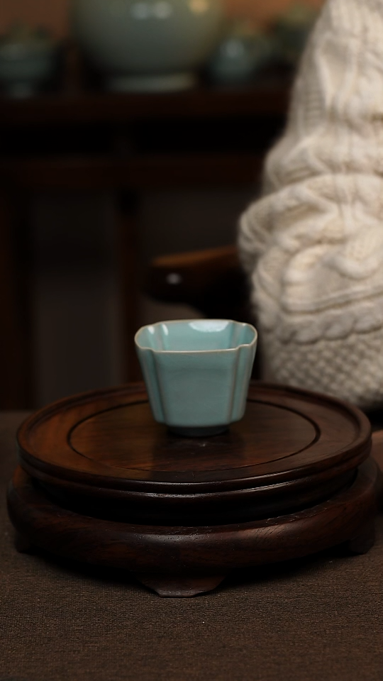 瓷片天青色四方八角杯70ml微瑕不带礼盒