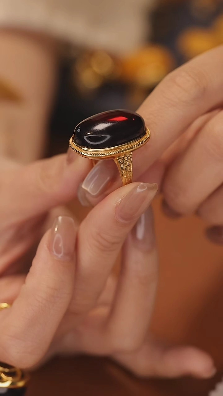 【闪购商品】血珀戒指银S925镀金镶嵌血珀戒指J1980