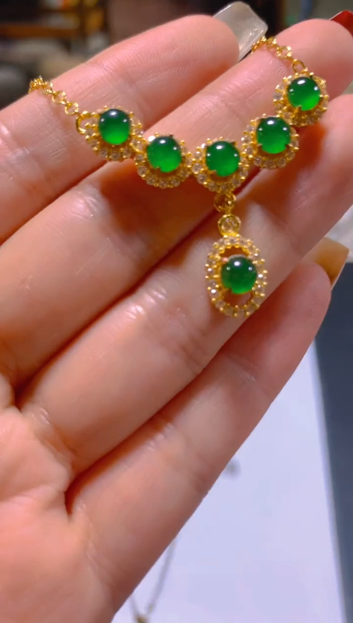 颈饰未镶嵌翡翠多样性发一