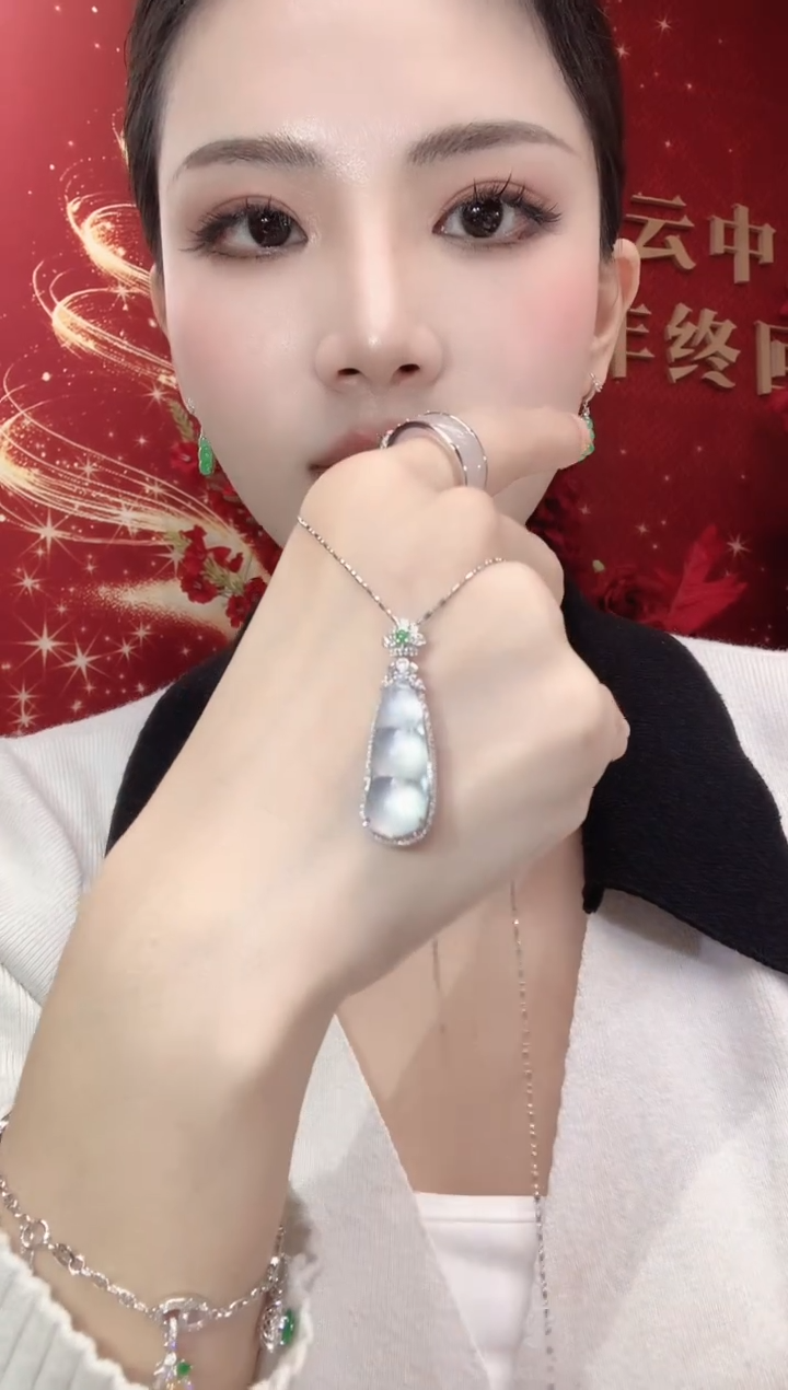 吊坠(不含链)18K金镶嵌翡翠A56