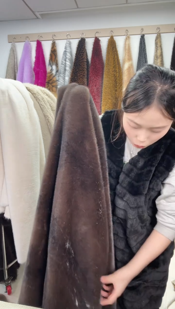 狐狸毛B43尺寸1.8*2