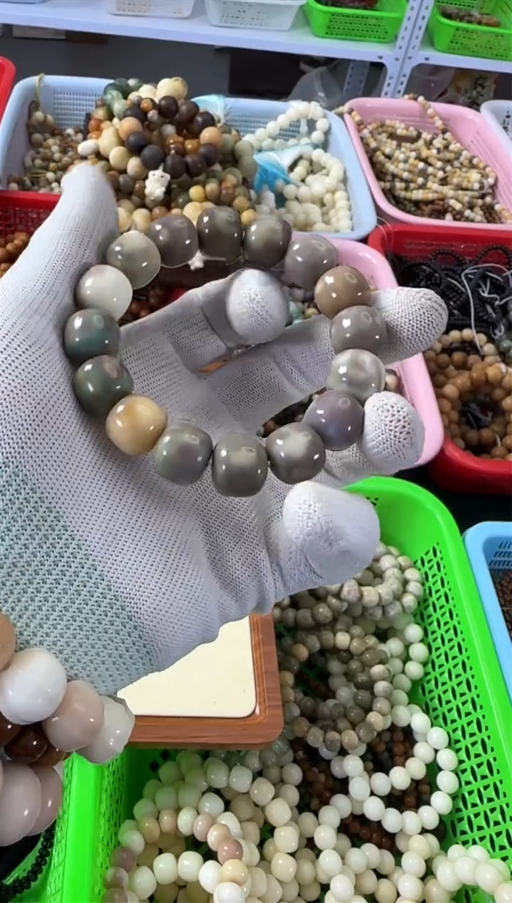 【闪购商品】白玉菩提吊坠15莫奈花园