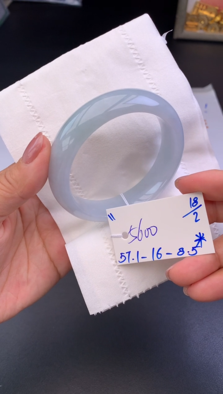 【闪购商品】翡翠手镯未镶嵌玉手镯