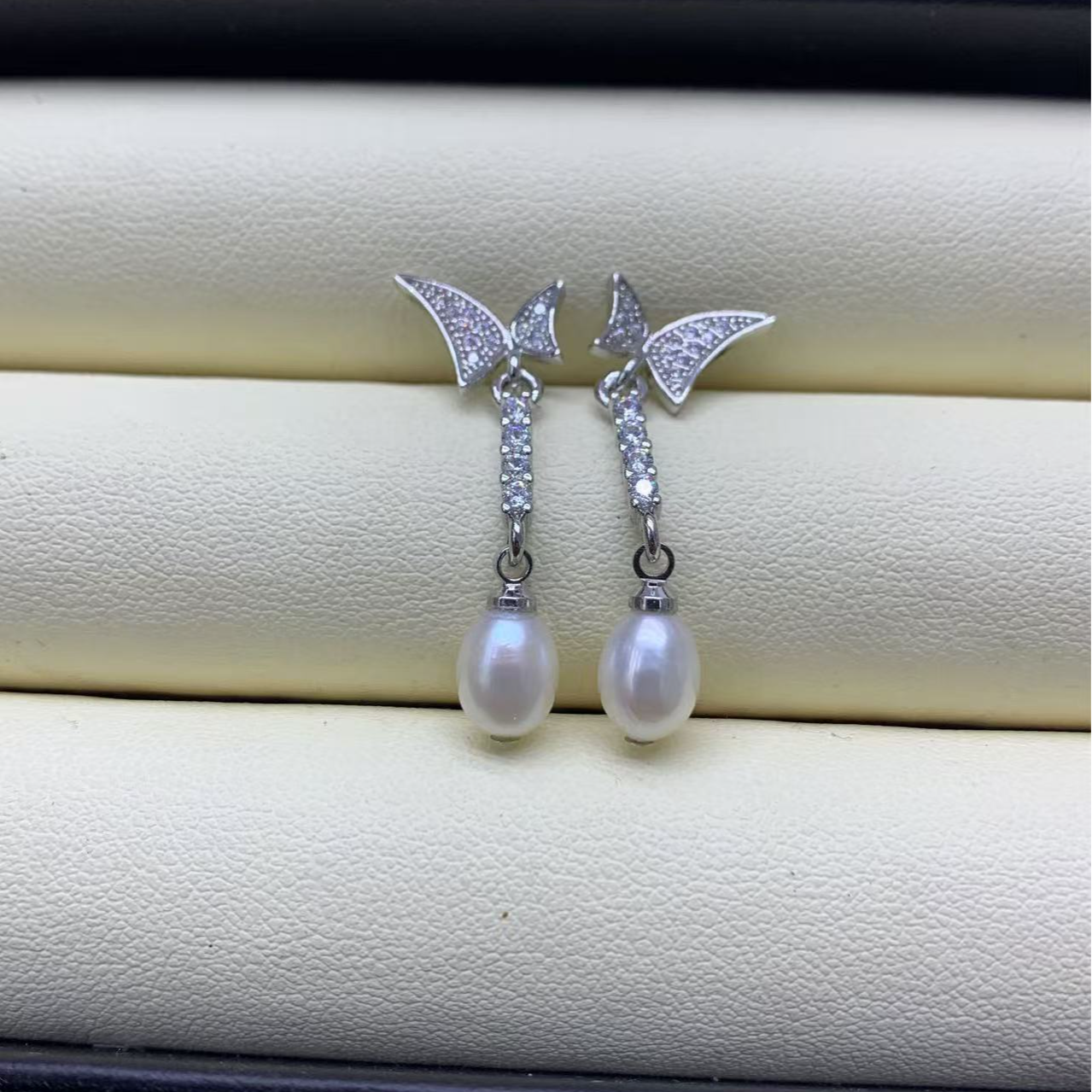 663-淡水珍珠耳饰