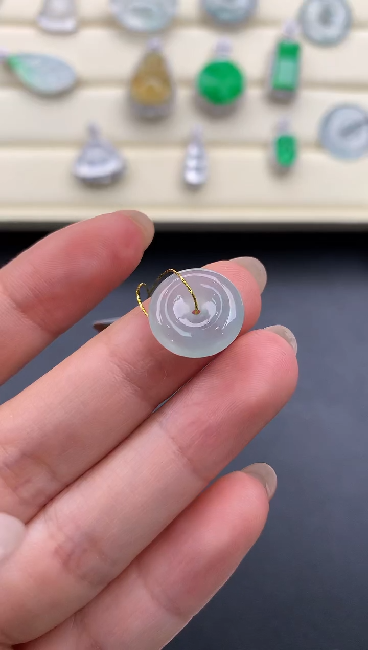 【闪购商品】翡翠颈饰未镶嵌X228       