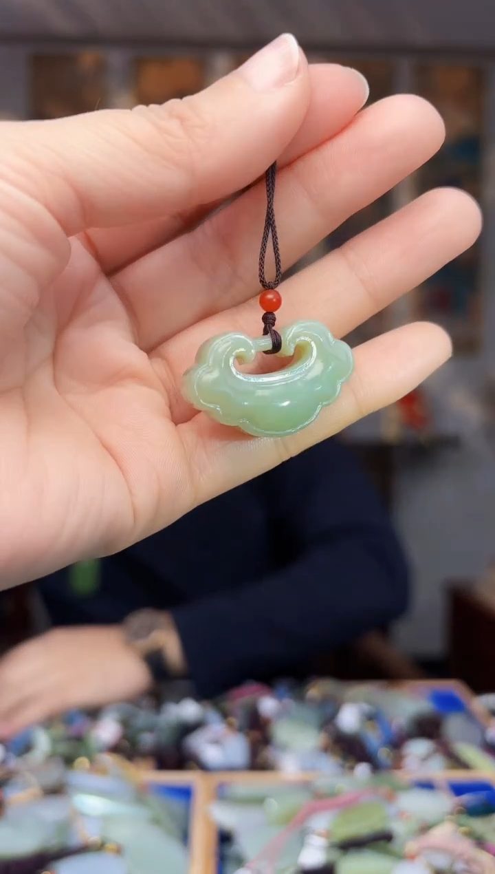 【闪购商品】和田玉挂件未镶嵌拍一发一