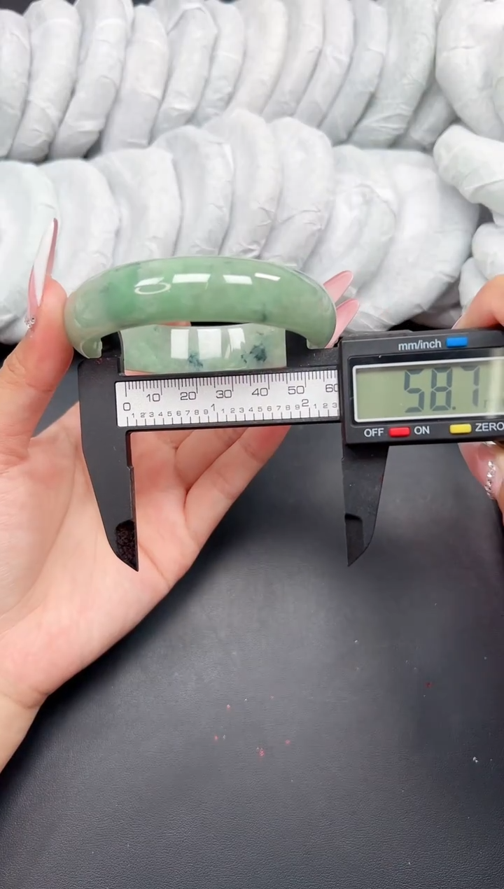 精品手镯，一物一拍T-006