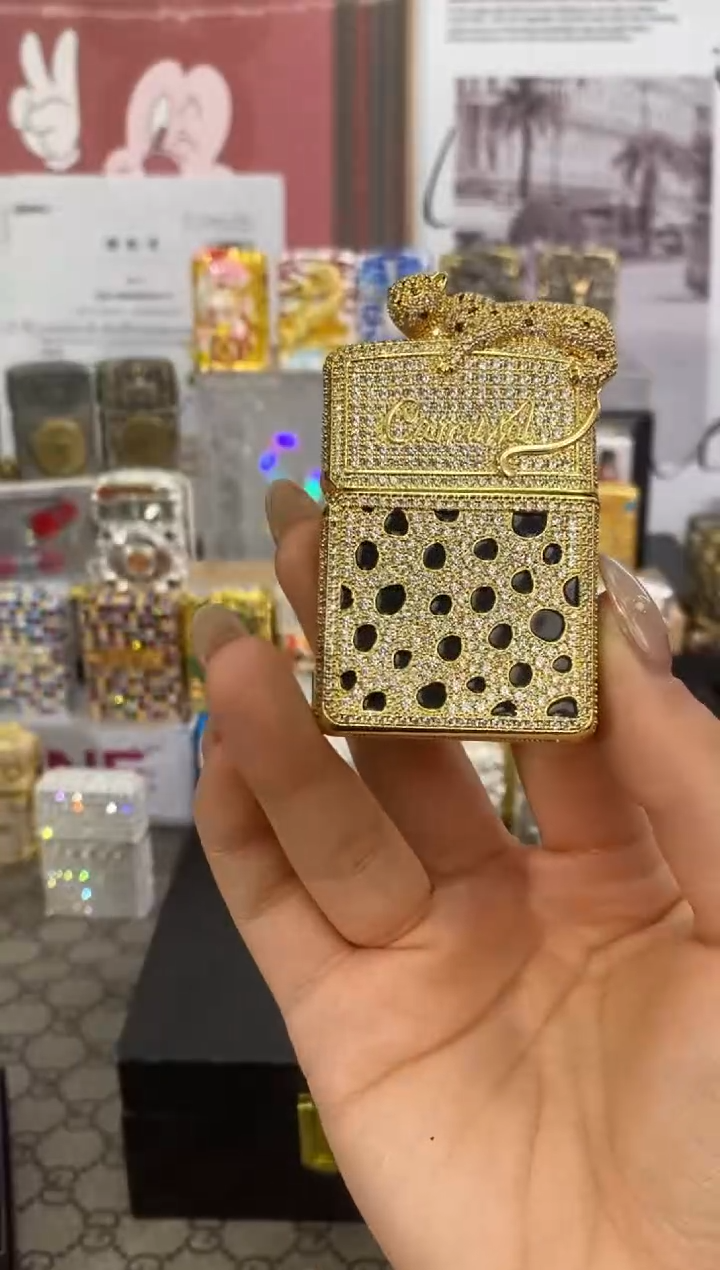镜面ZIPPO满钻金钱豹