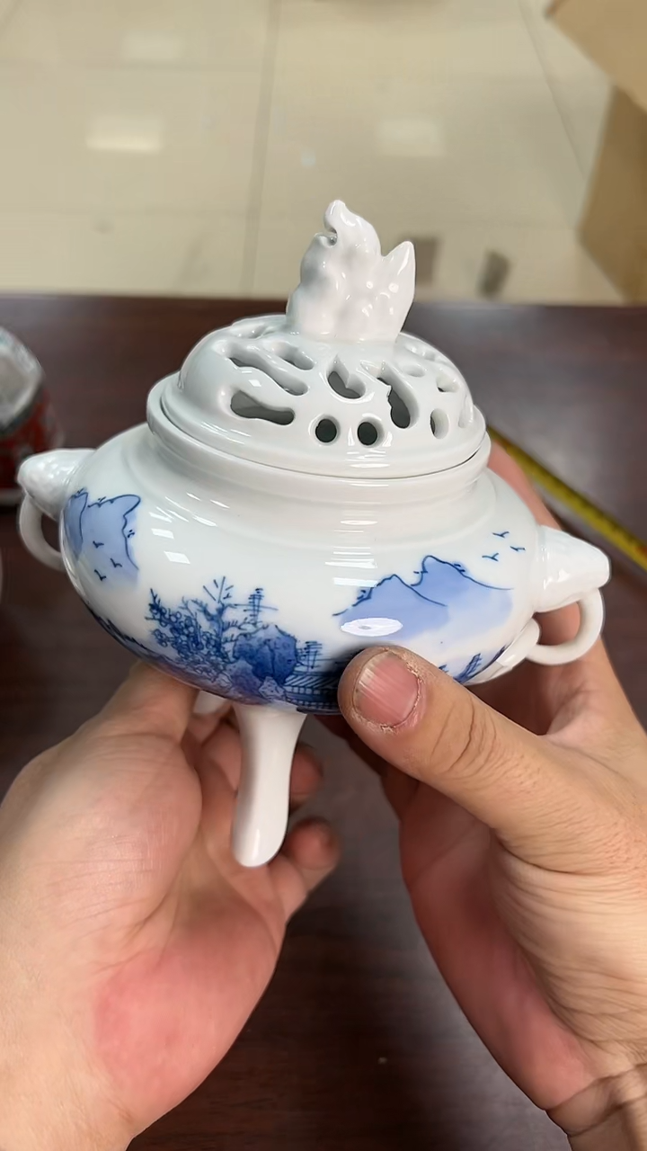 【闪购商品】锅岛烧青花手绘香炉