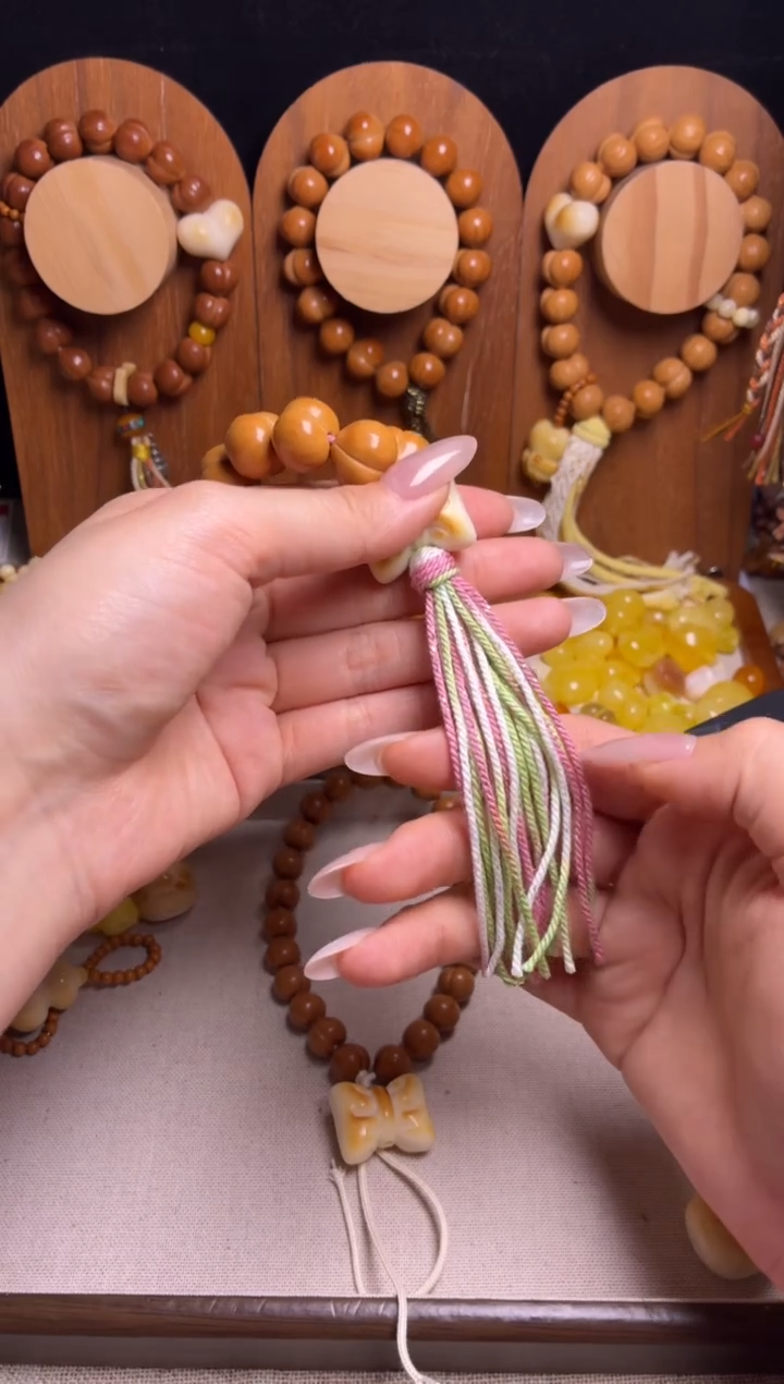 手串猴头核桃如***事全品纯手工龙炎蝴蝶结三通粉蕾丝流苏