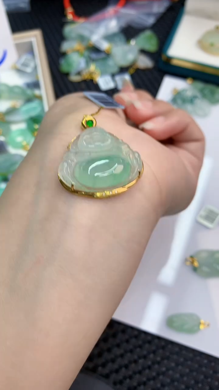 【闪购商品】翡翠颈饰18K金镶嵌            8