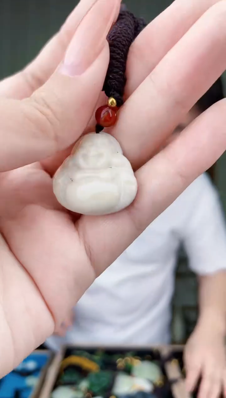 未镶嵌和田玉挂件拍一发一，多样性发货！