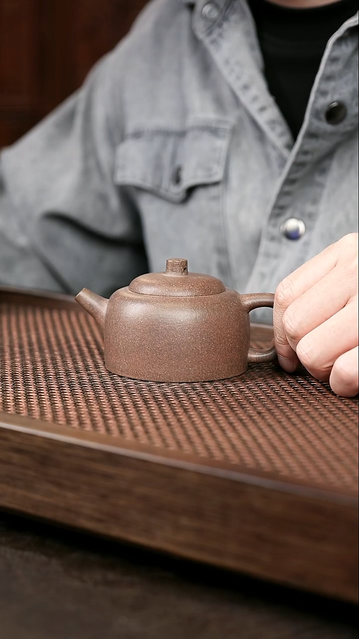 茶壶紫砂k*岩中泥井栏   