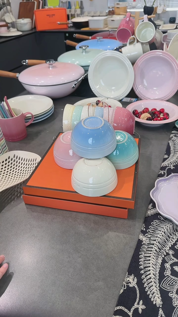 【闪购商品】瓷四色米饭碗