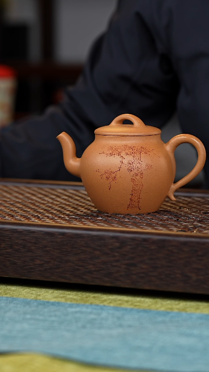 【闪购商品】紫砂茶壶高秋水240毫升