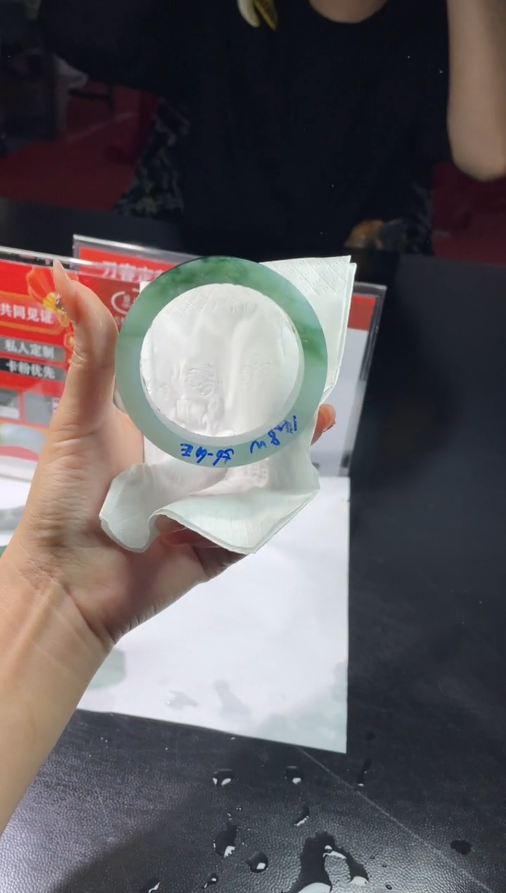 【闪购商品】定制翡翠手镯未镶嵌手镯DDH/发一件