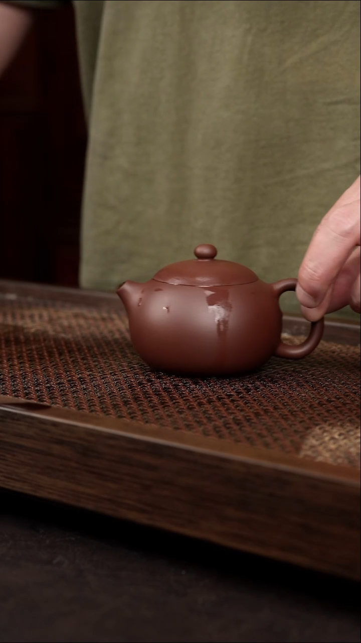 茶杯紫砂底槽清西施