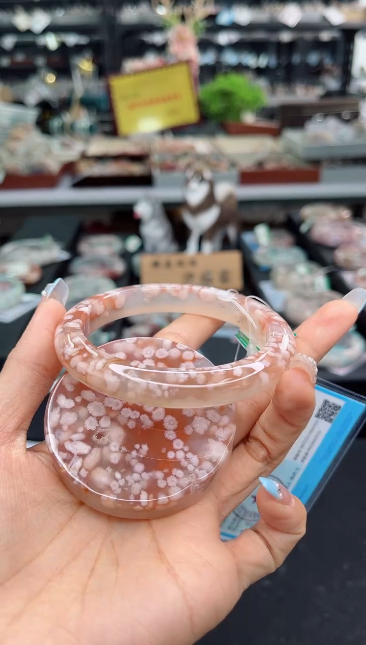 【闪购商品】石英质玉手镯未镶嵌63圈口（赠品镯心）S9097