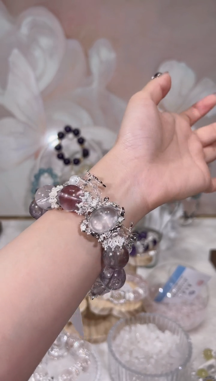 【闪购商品】水晶手链未镶嵌天然水晶默认微瑕 多样性发货发其一