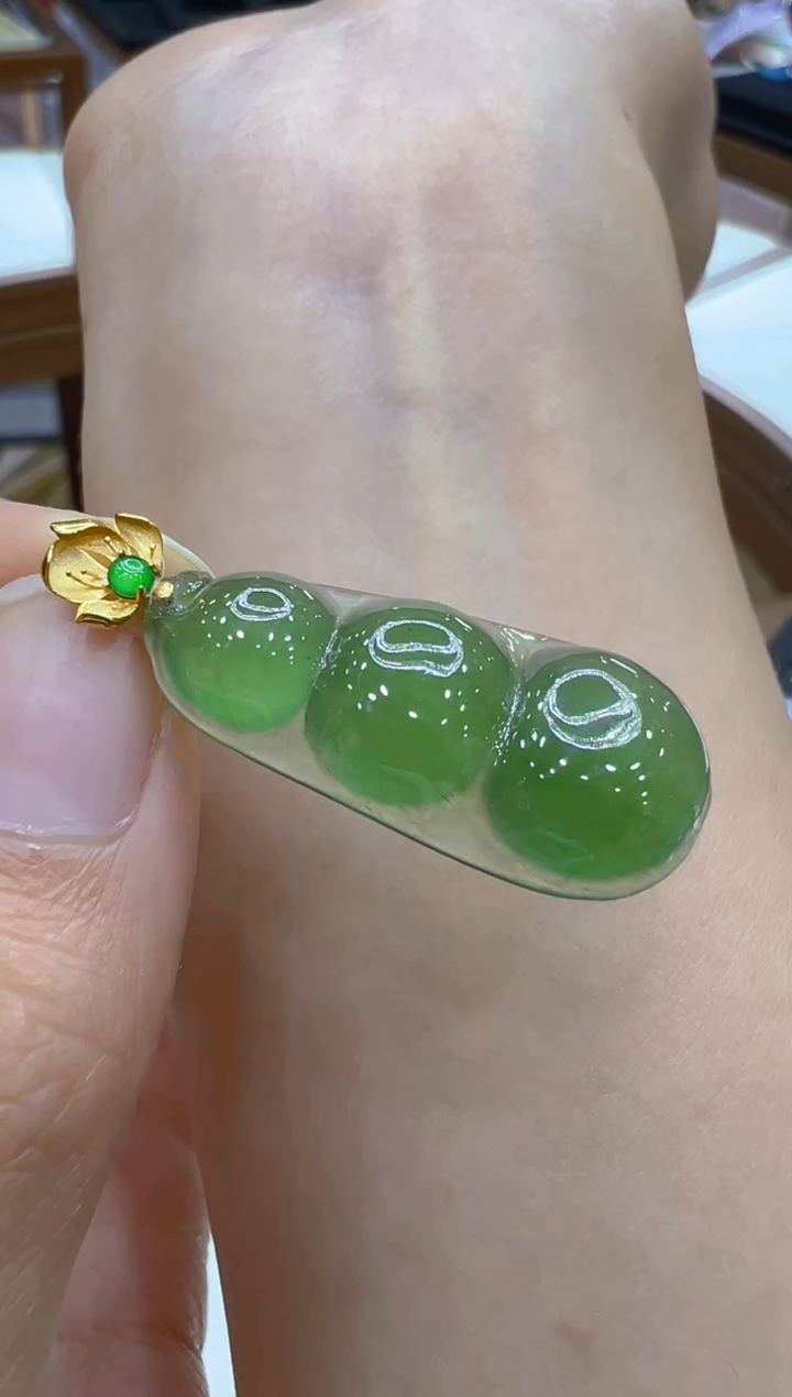 吊坠(不含链)18K金镶嵌翡翠多样性团购发一件