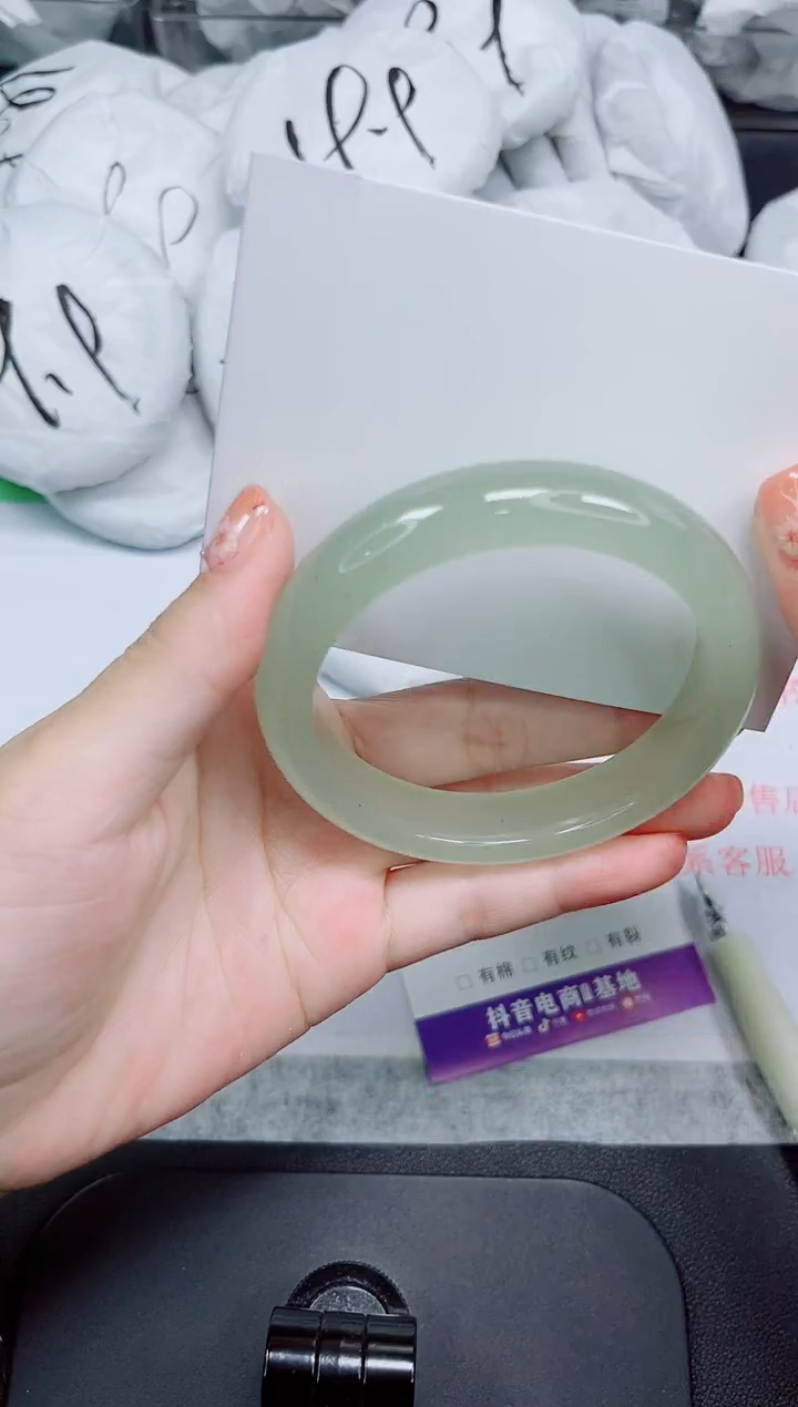 石英质玉手镯未镶嵌104-58