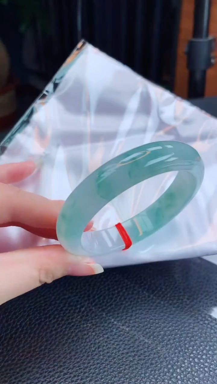 【闪购商品】翡翠手镯未镶嵌缅甸天然翡翠A货手镯