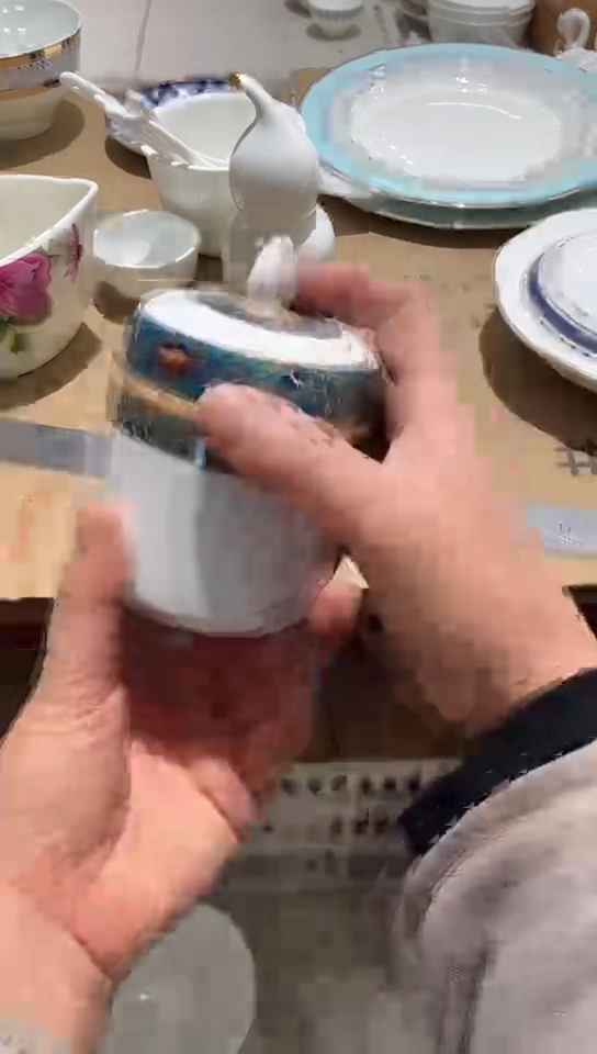 瓷温酒器1个缠枝恋