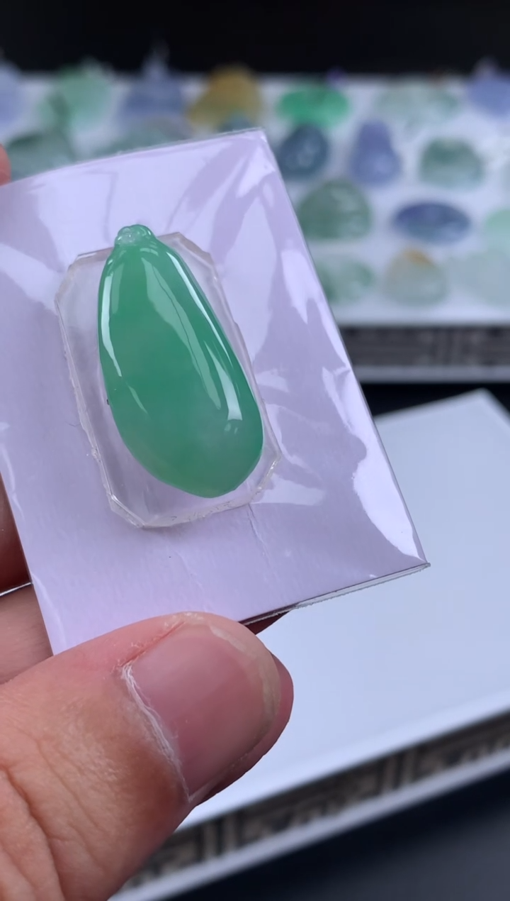 【闪购商品】定制翡翠未镶嵌翡翠