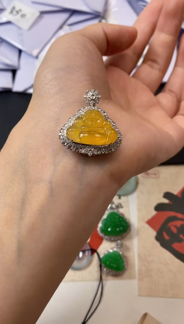 【闪购商品】翡翠吊坠(不含链)18K金镶嵌翡翠吊坠