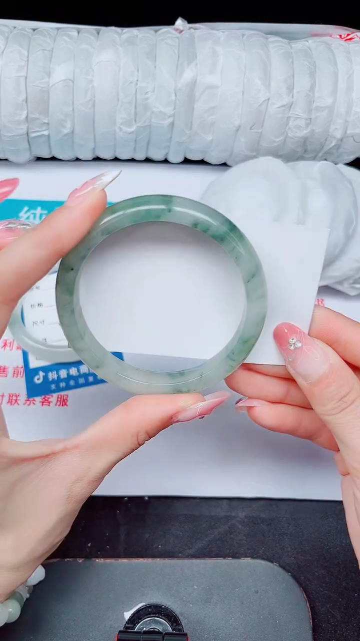 未镶嵌手镯石英质玉345-58/59