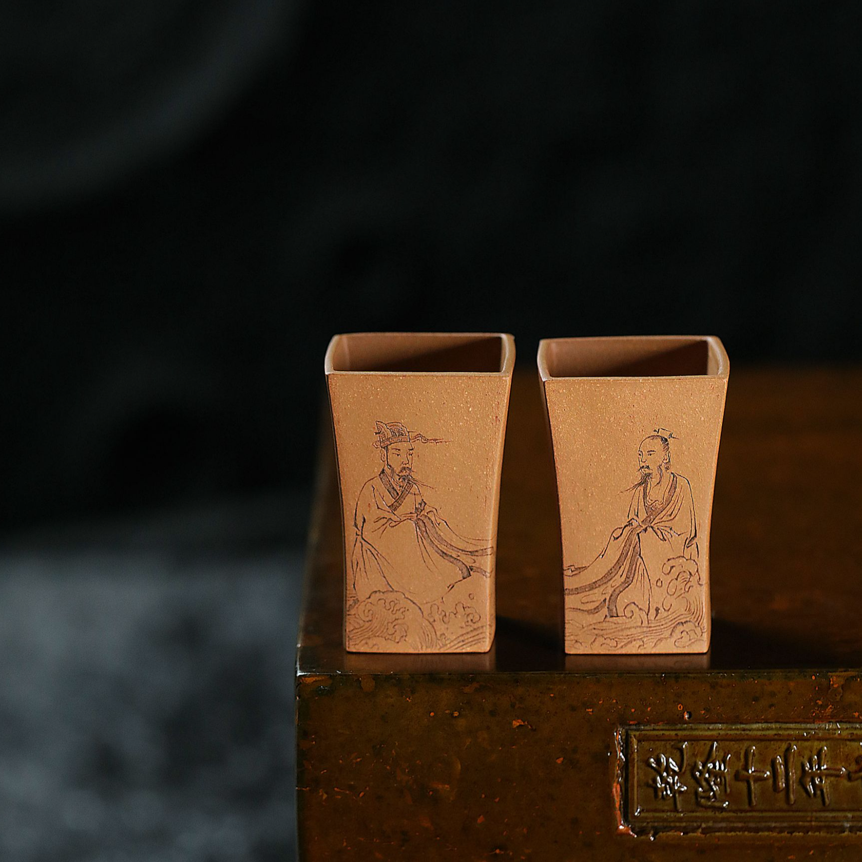 御风乘风系列对杯（黄金段）——朱丹徒弟郭云飞手制·揽石刻绘