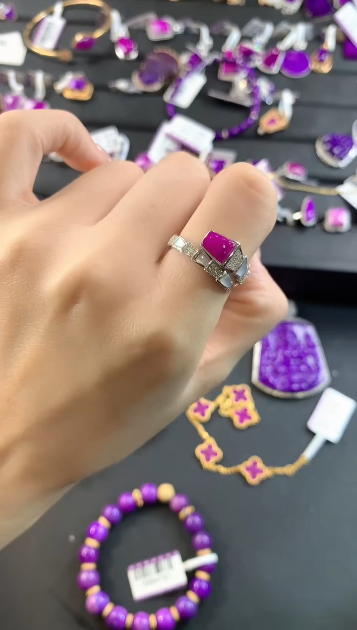 【闪购商品】苏纪石（舒俱来）.18K金镶嵌舒俱来戒指