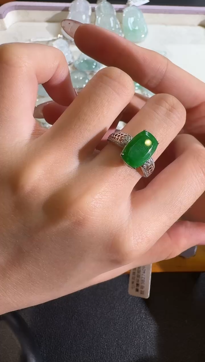 【闪购商品】翡翠戒指18K金镶嵌【源头工厂】钻石镶嵌