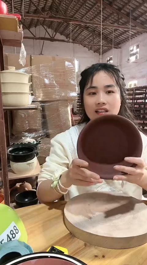 陶明显瑕疵紫砂扣肉碗不圆色差