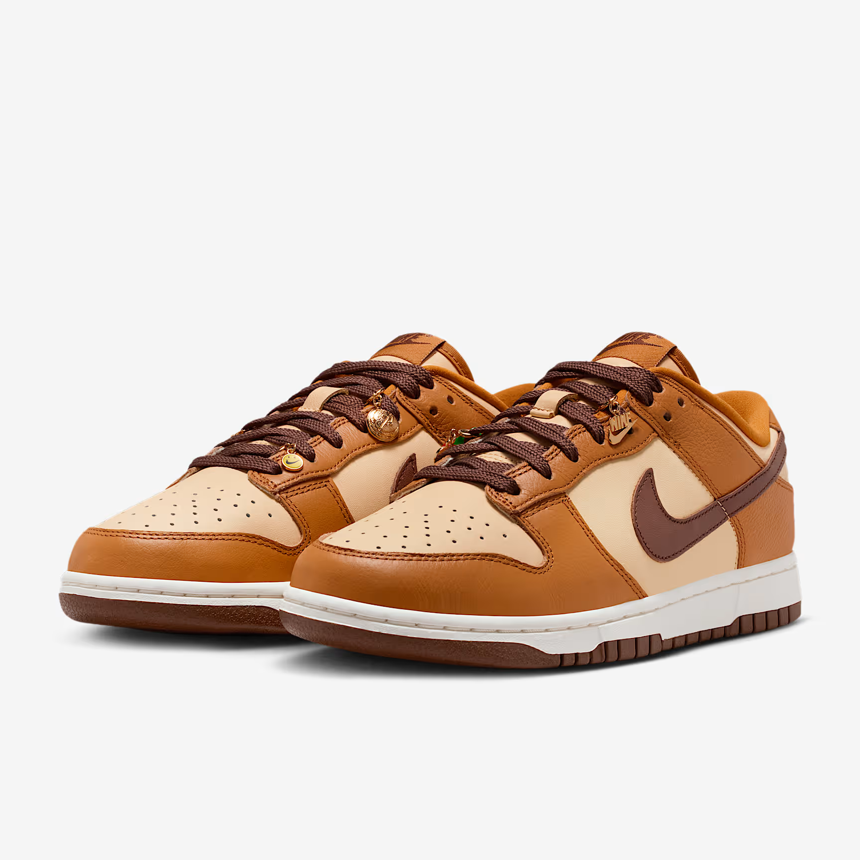 NIKE/耐克女鞋W NIKE DUNK LOW SE运动休闲鞋HQ7487-700