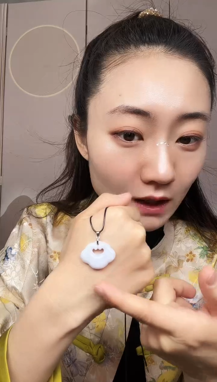 【闪购商品】翡翠颈饰银S925镶嵌缅甸翡翠小锁