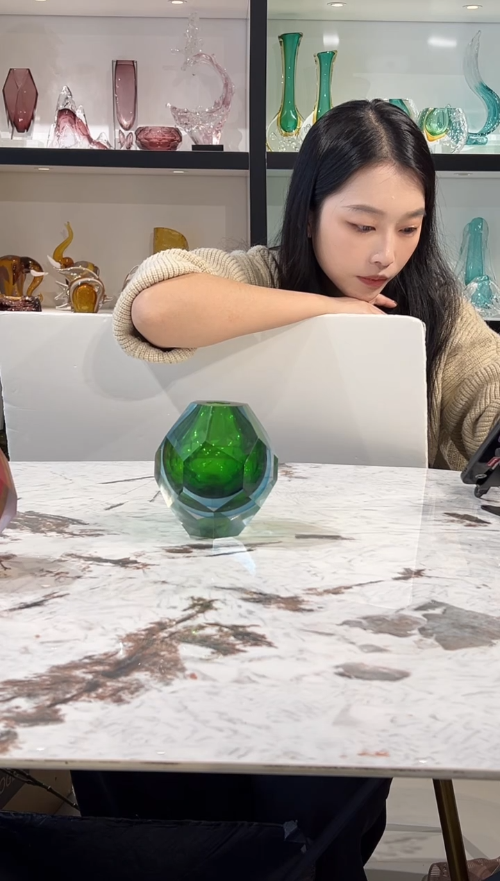 清仓款绿色钻切花瓶