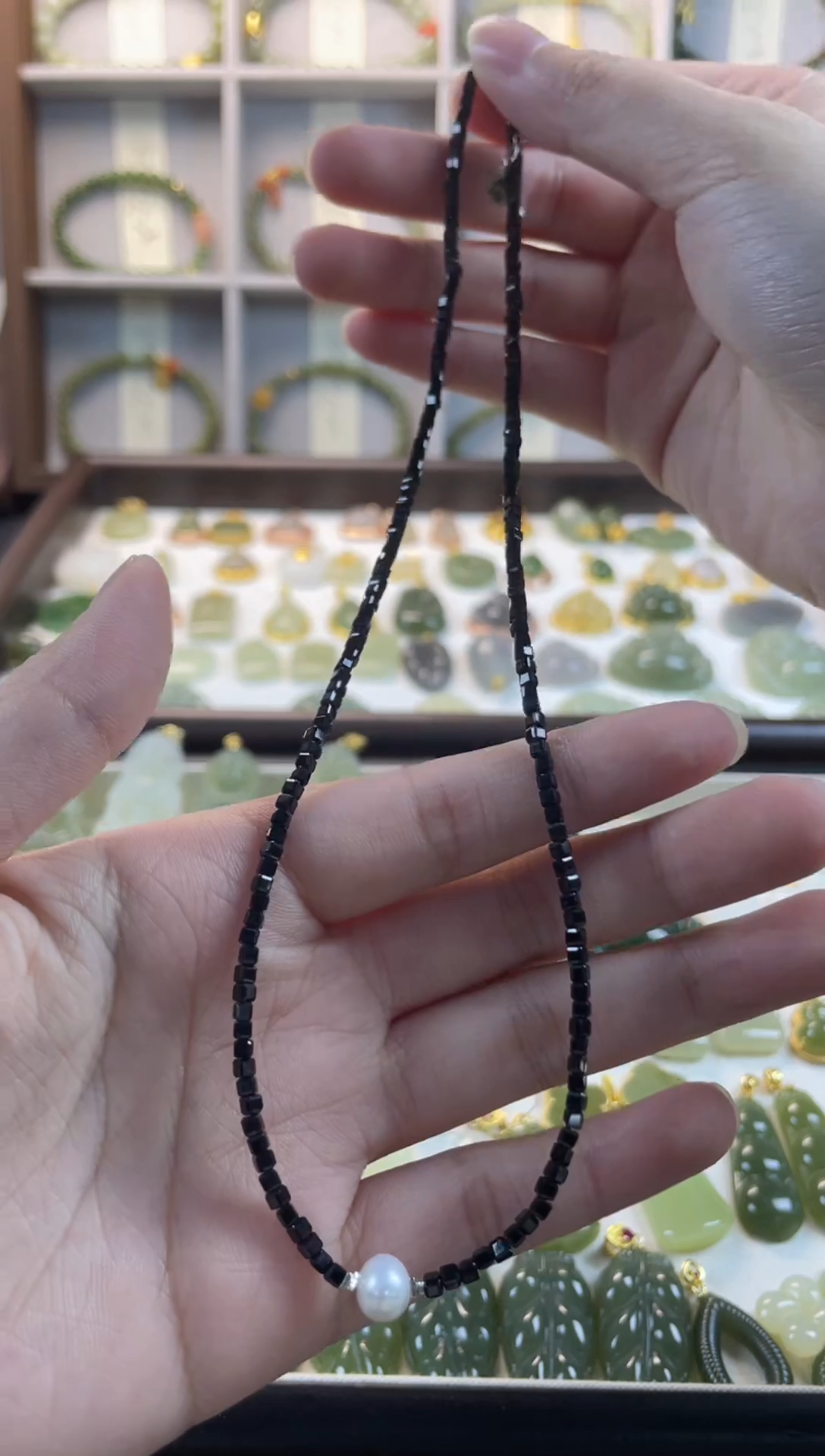 银S925镶嵌手链尖晶石1