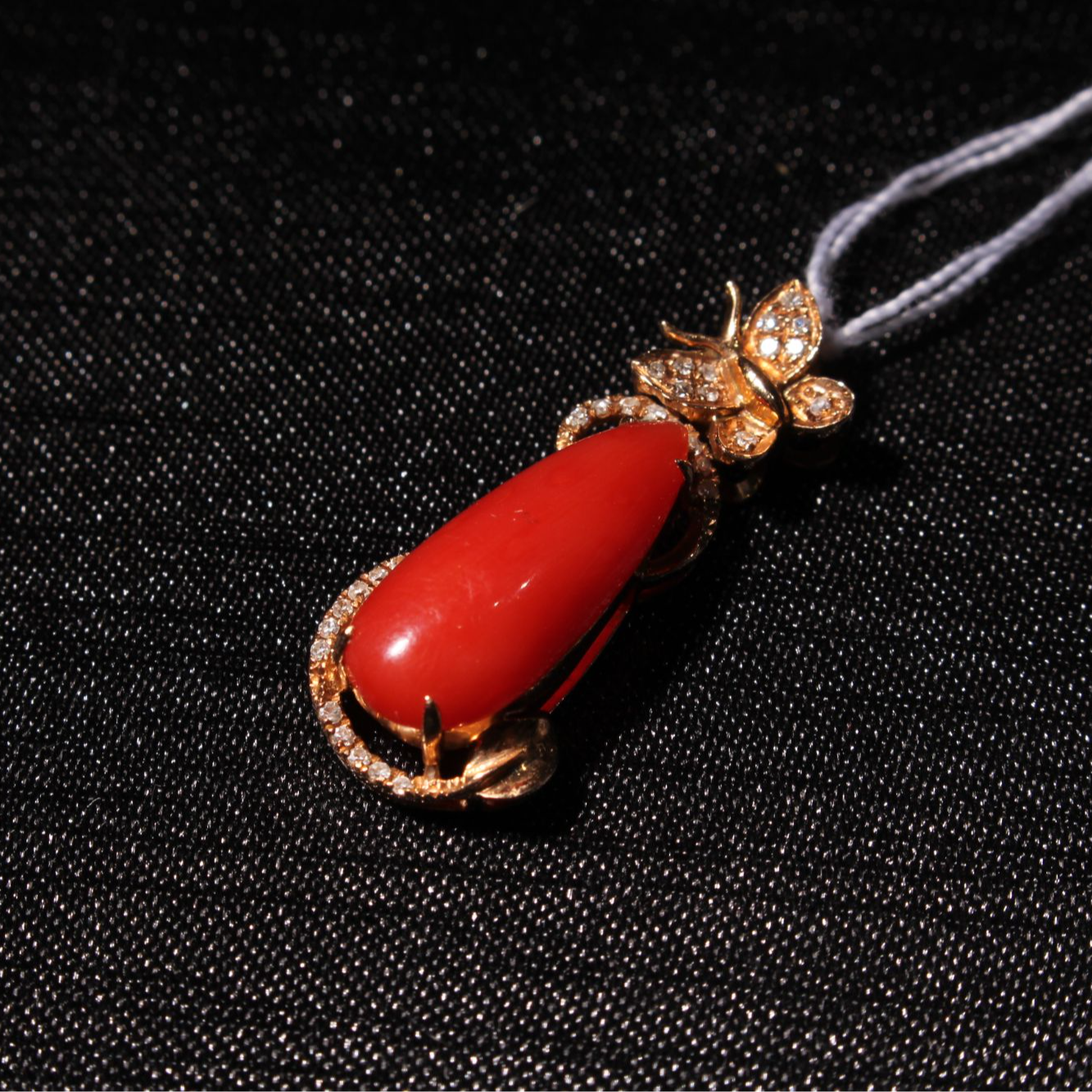 18K金镶钻阿卡吊坠 总重2.7克 主石17.7MM