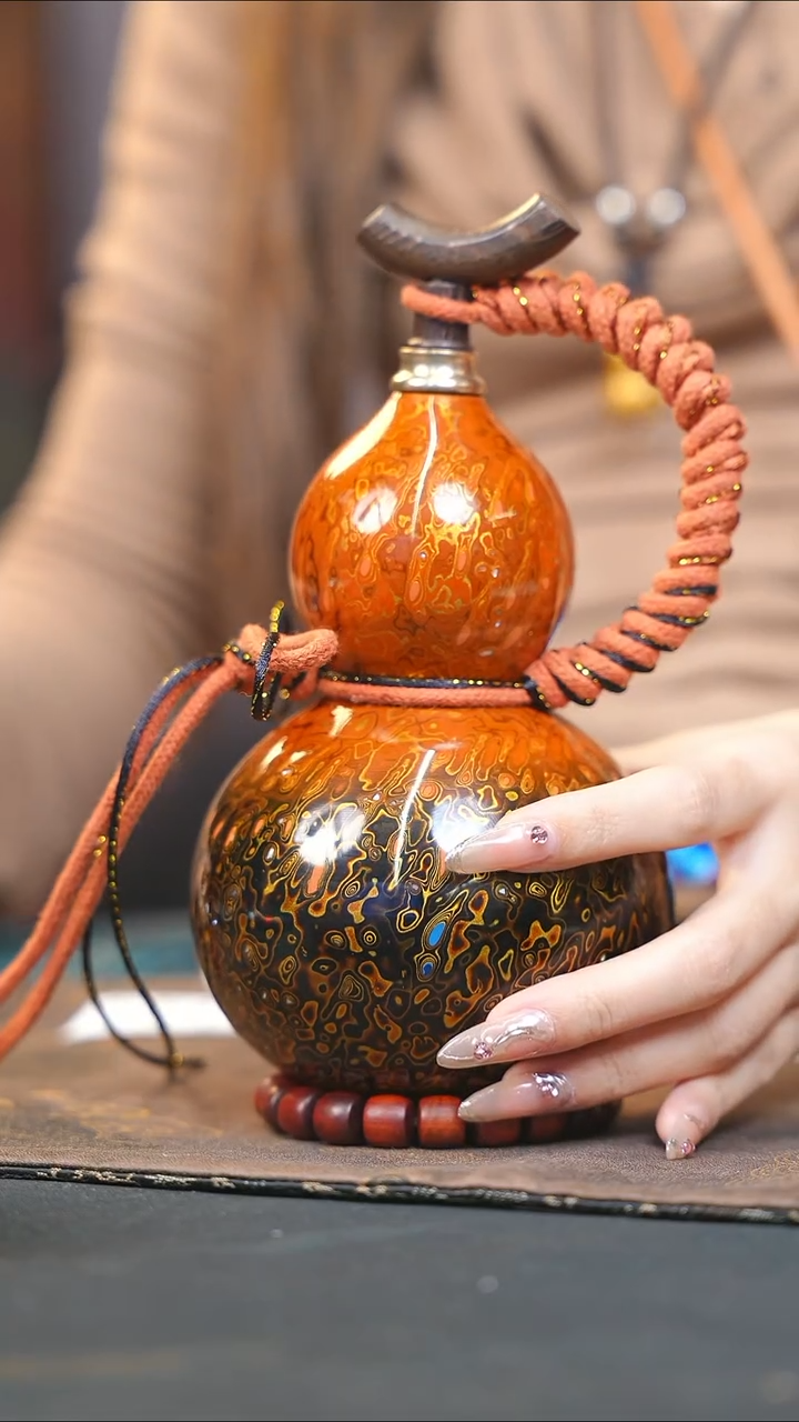 【闪购商品】WQ330漆艺酒葫芦不包手串及旋转底座