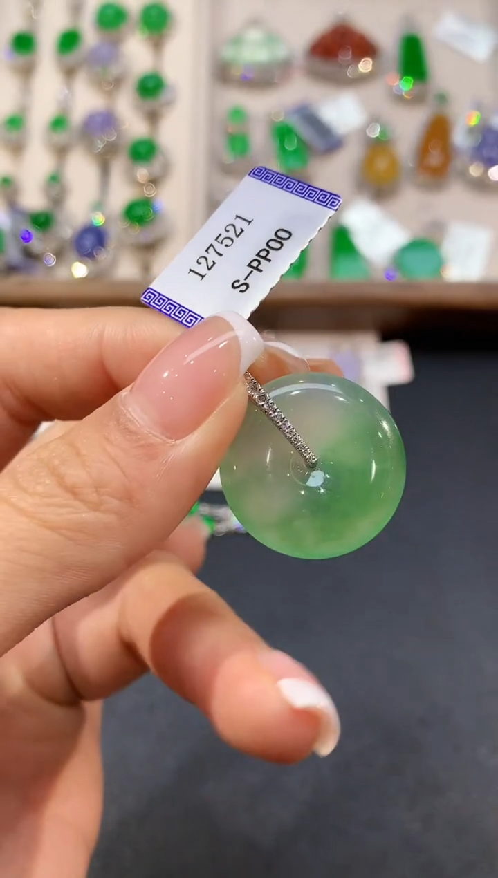 翡翠18K金镶嵌吊坠(不含链)YS127521多样性发其一