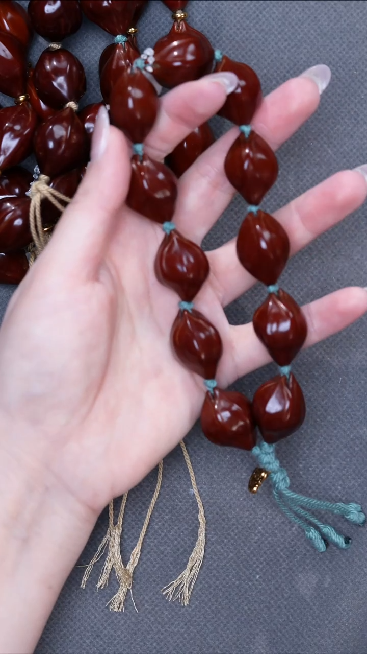 橄榄核吊坠19*24三花铁素 树王料