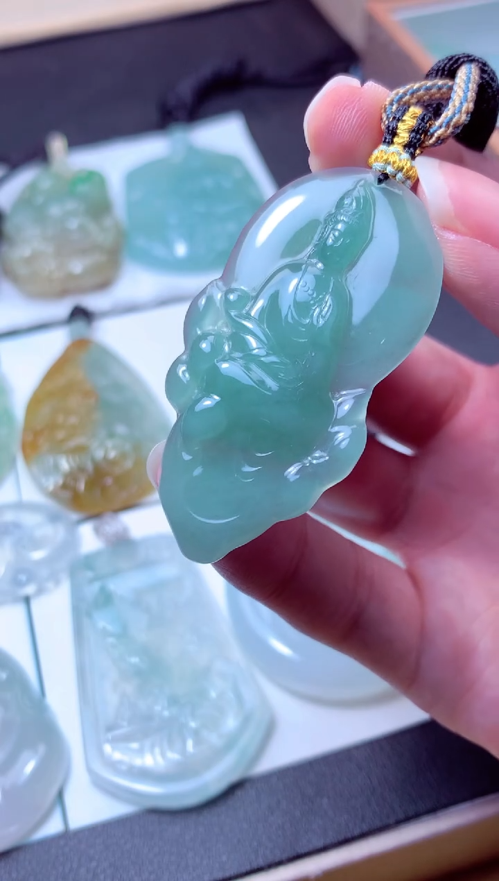 颈饰未镶嵌翡翠天然A货翡翠