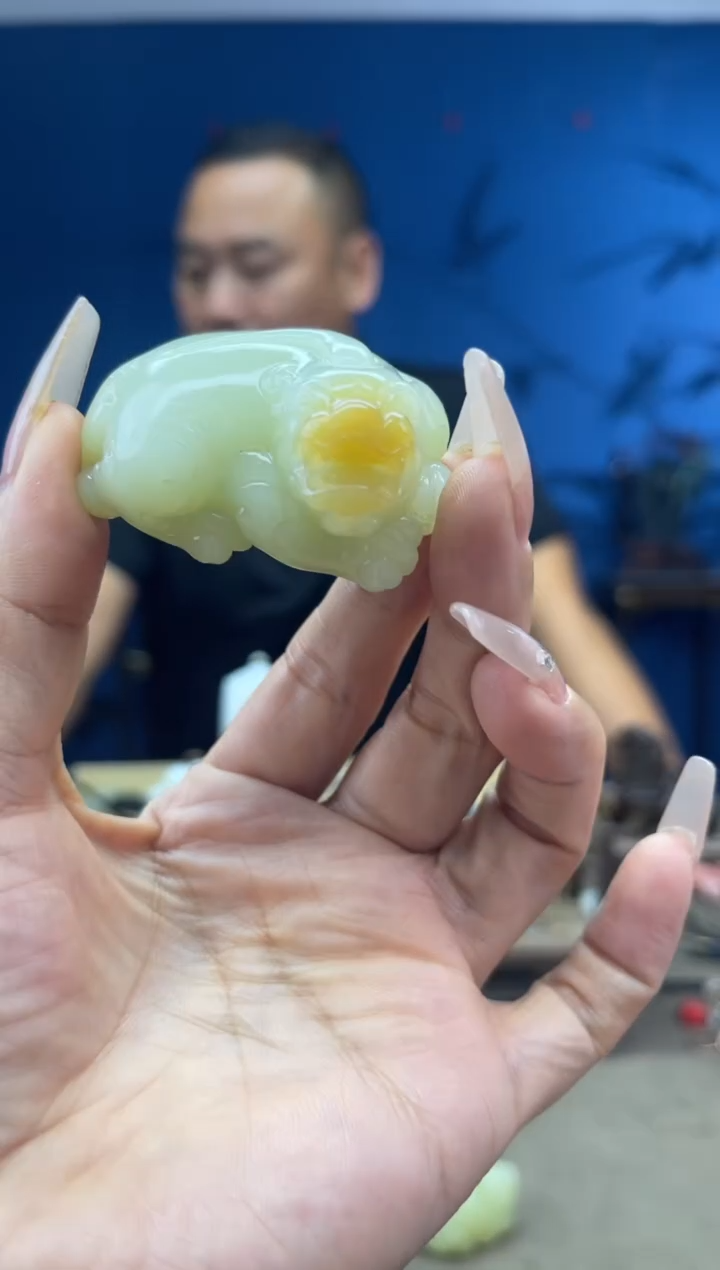 和田玉未镶嵌颈饰1