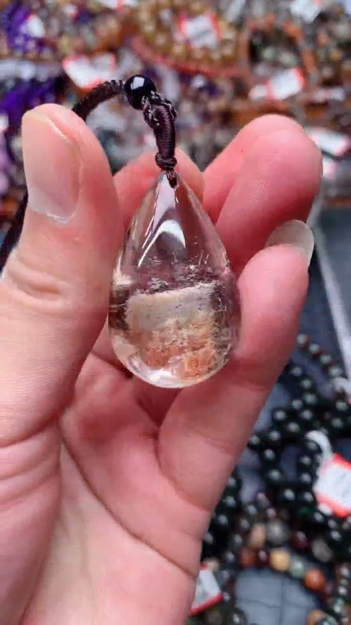 【闪购商品】水晶吊坠(赠链)未镶嵌天然148