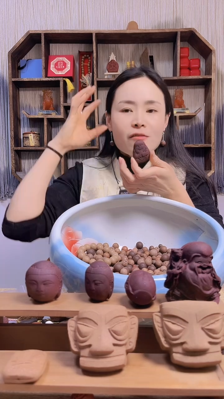 【闪购商品】泥塑玫瑰养心安神弥勒佛