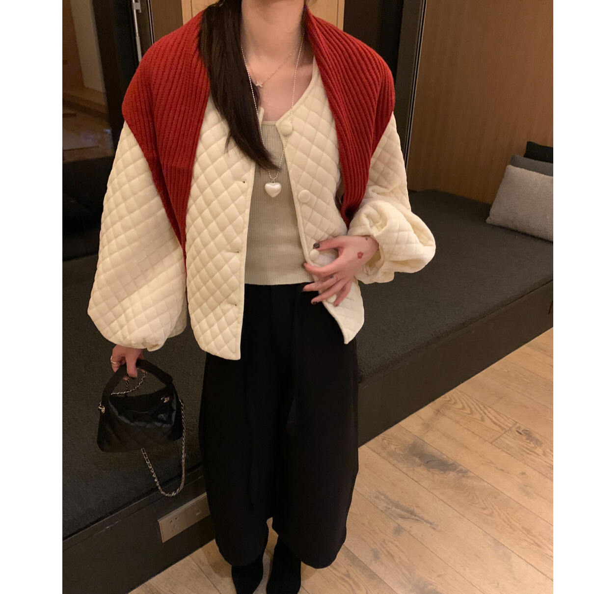 【云补6】（线下爆款!不配披肩）区别low货丝绒花苞袖格纹短外套