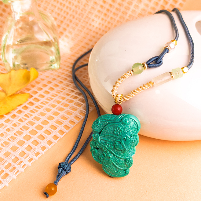 【品众慧子】原矿绿松石设计款蝴蝶仙子毛衣链LAI14310